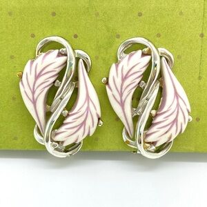 Large Clip On Earrings Lavender Cream Silvertone Vintage